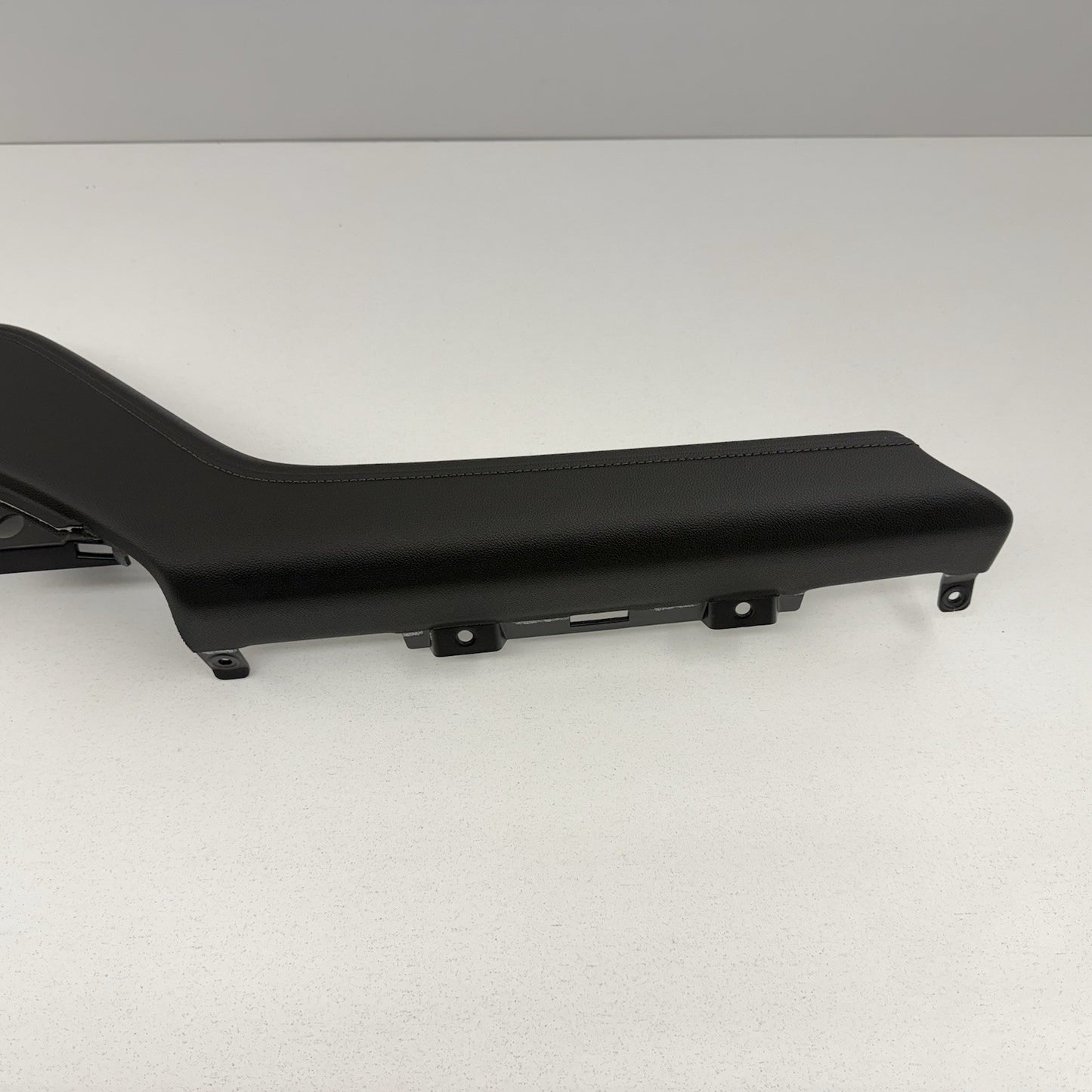23-25 Chevrolet Silverado 1500 2500 3500 Dashboard Upper Trim Panel Leather OEM