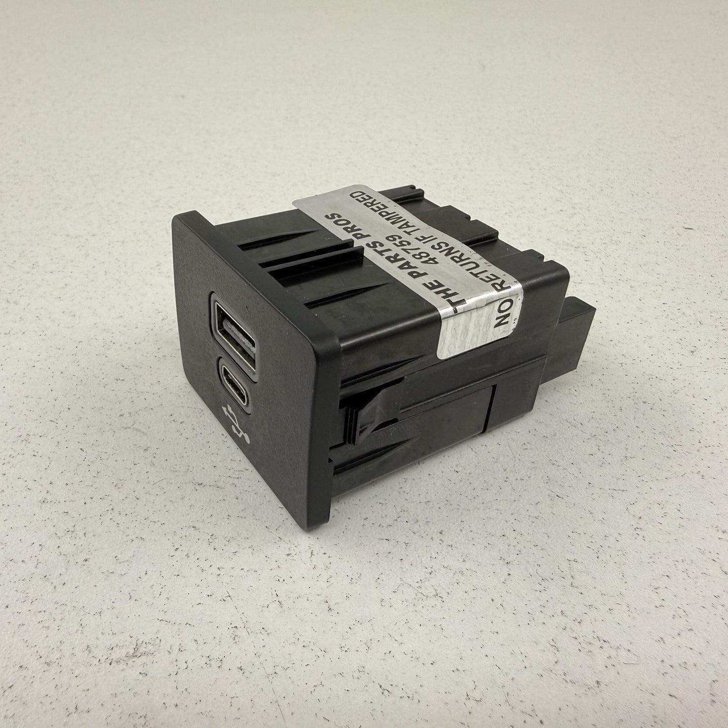 24-26 Ford Mustang Front Center Console USB Charge Port PC3T-14F014-AC OEM