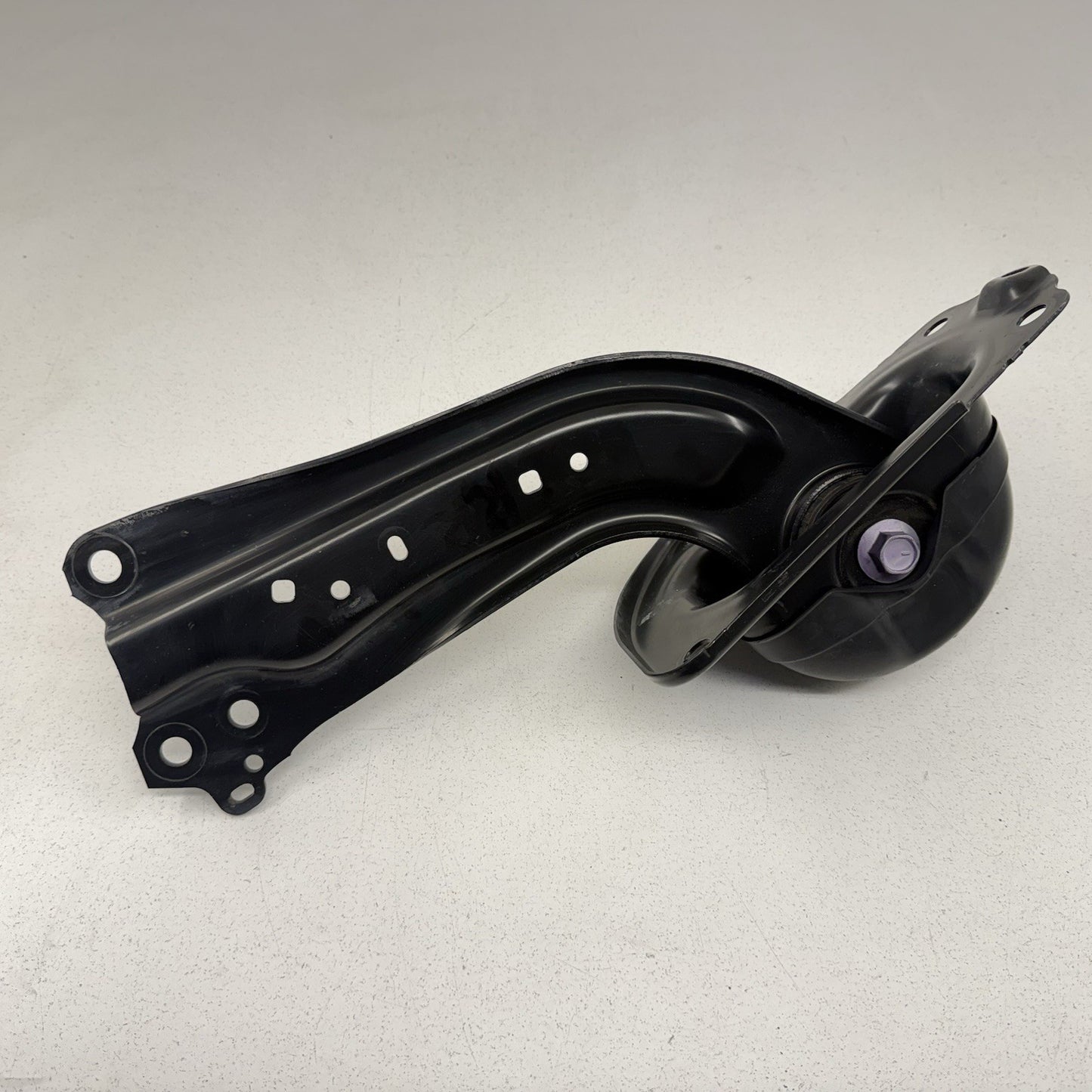 16-22 Toyota Prius / Prius Prime Passenger Right Rear Control Arm Set OEM