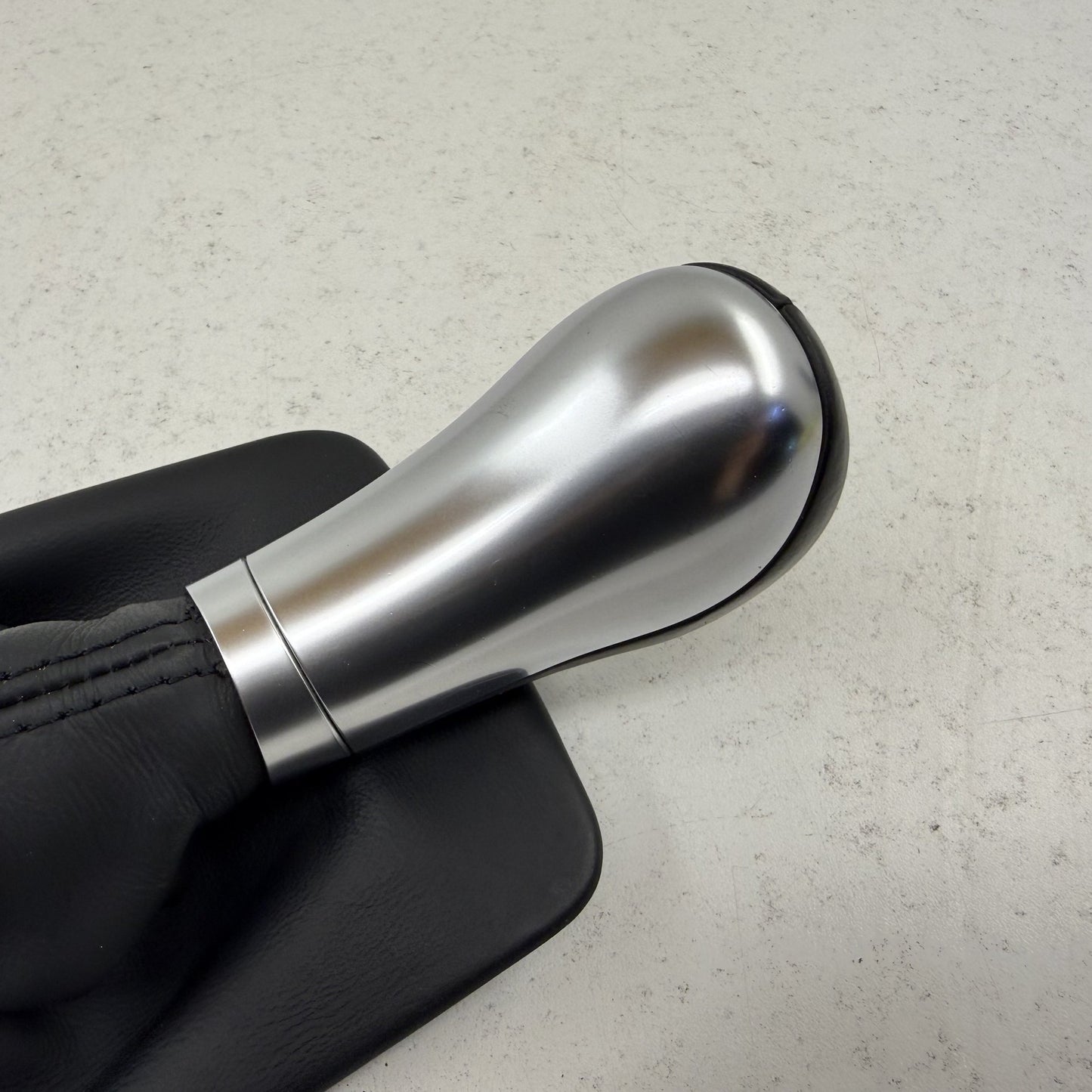 2012-2014 Mercedes-Benz C250 W204 Gear Shift Knob W/ Boot Black 2042677710 OEM