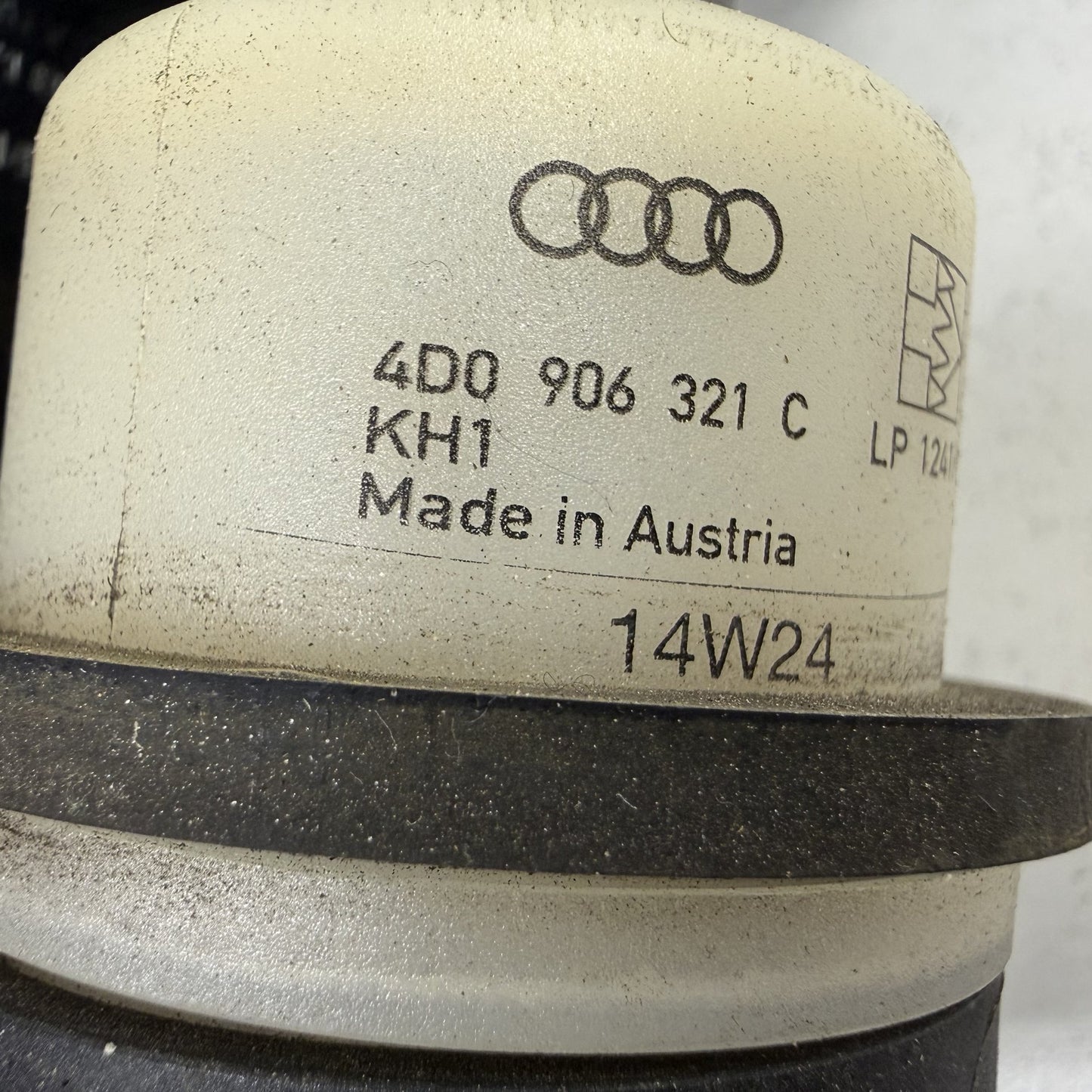 2014-2018 Bentley Flying Spur Fuel Evap Vapor Charcoal Emission Canister OEM