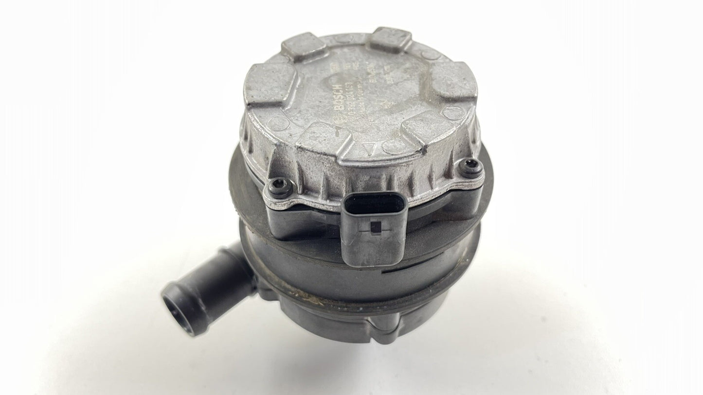 14-23 MASERATI GHIBLI QUATTROPORTE LEVANTE SECONDARY COOLANT WATER PUMP OEM