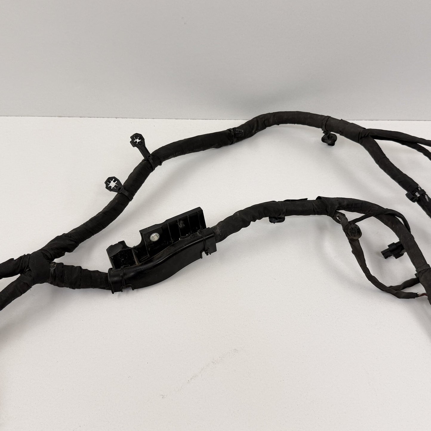 2022-2024 Rivian R1S Left Front Bay Wiring Harness PT00417186-C OEM