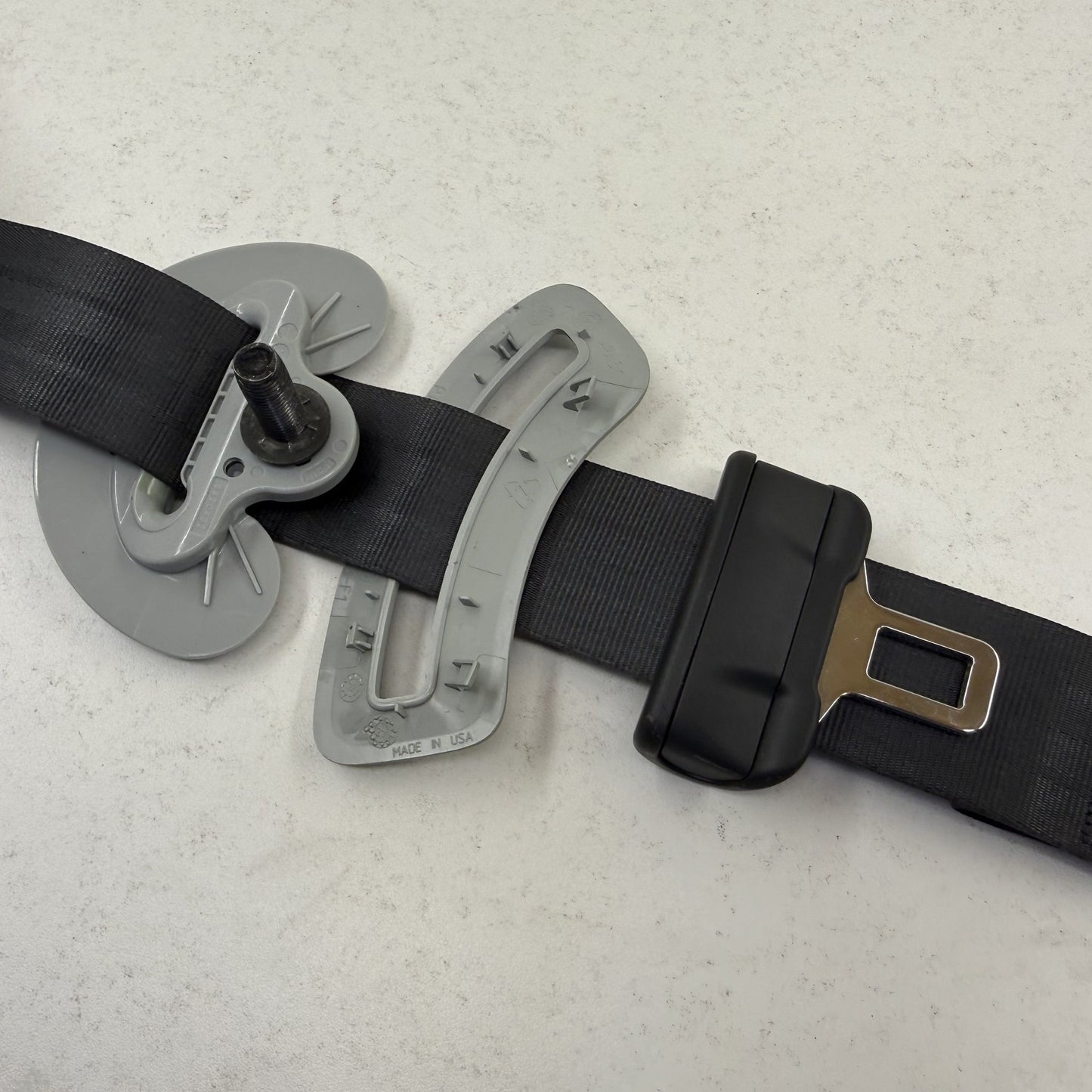 2022-2024 Rivian R1S Left Rear 2nd Second Row Seatbelt Seat Belt Retractor OEM