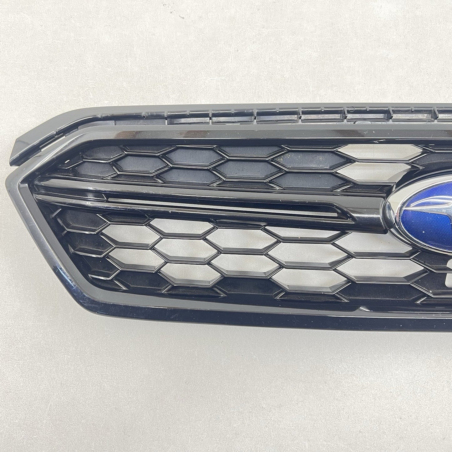 18-21 SUBARU WRX FRONT BUMPER UPPER GRILLE TRIM WITH EMBLEM 91121VA130 OEM