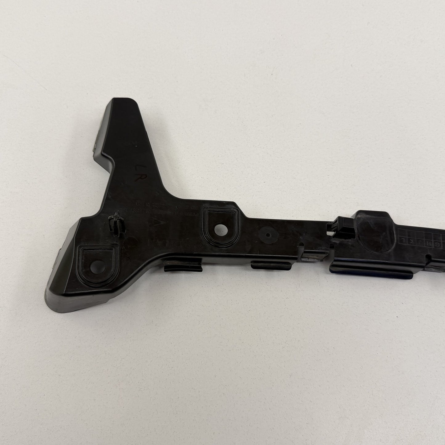 2022-2024 Rivian R1S Left Rear Quarter Bumper Retainer Bracket PT00045146-Y OEM