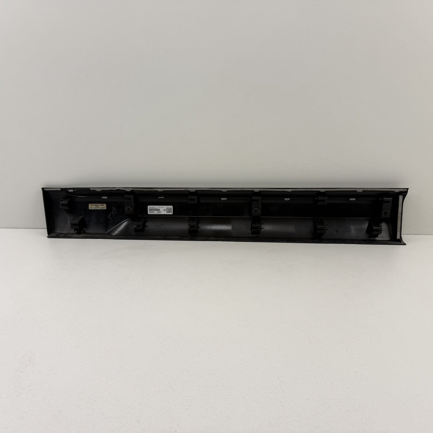 2023-2025 Honda Pilot Right Front Door Lower Molding 75312-T90-A11 OEM