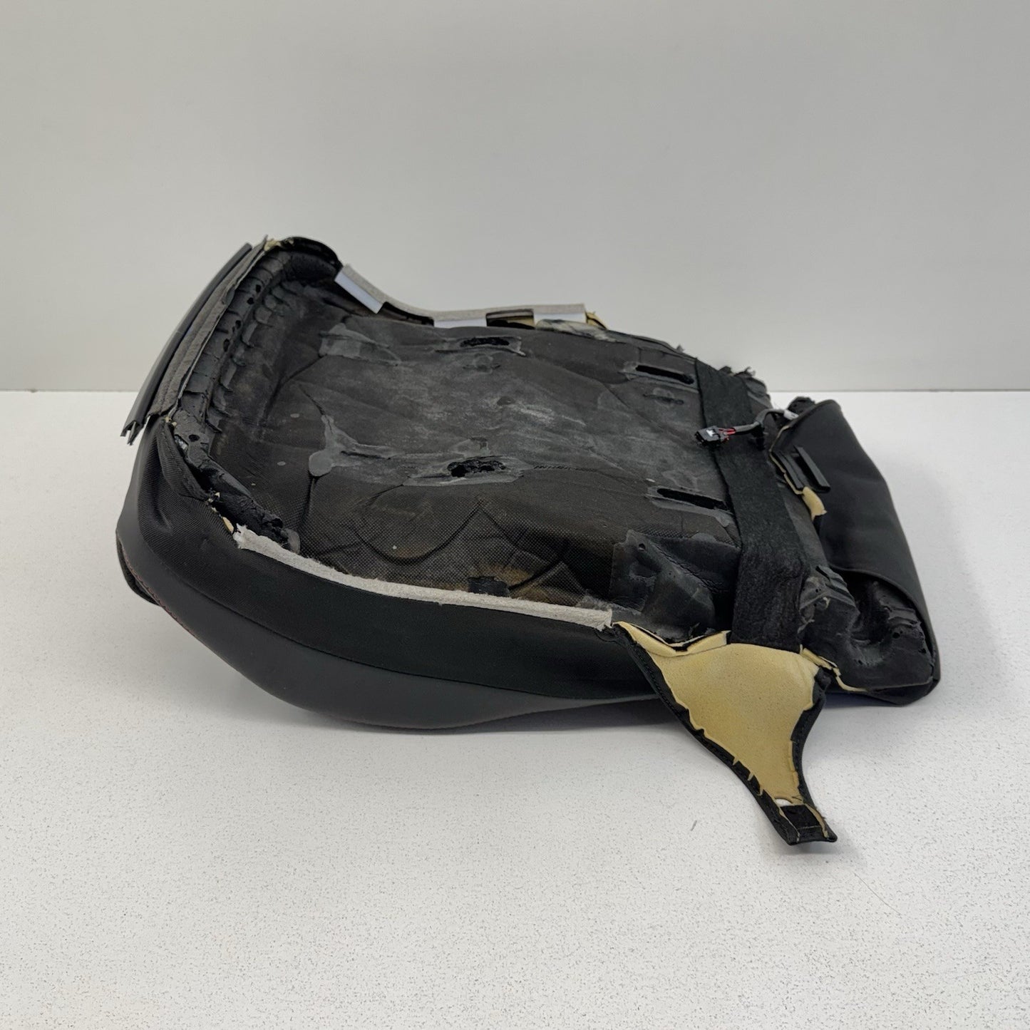 17-24 Chevrolet Camaro ZL1 1LE Right Front Lower Recaro Seat Cushion OEM