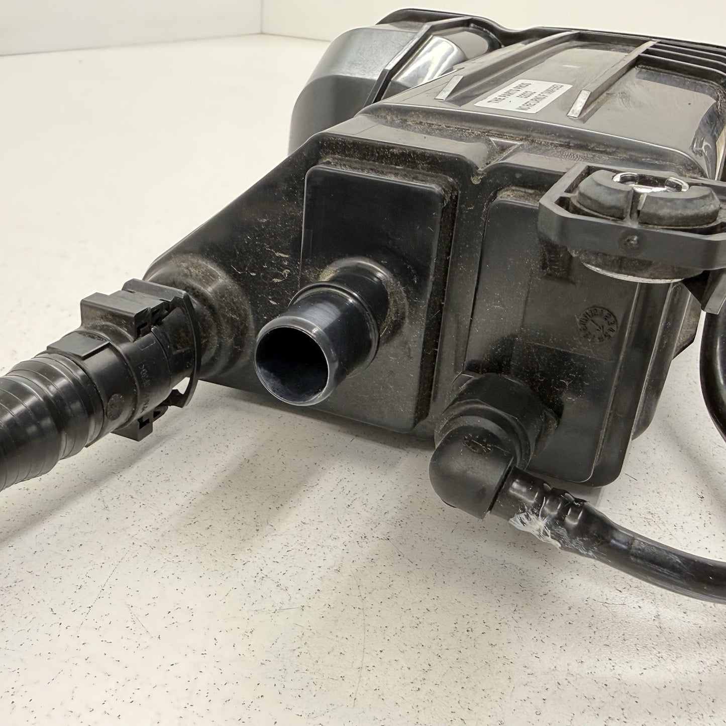 22-26 Toyota GR86 BRZ Fuel Evap Vapor Charcoal Emission Canister 42035CC000 OEM