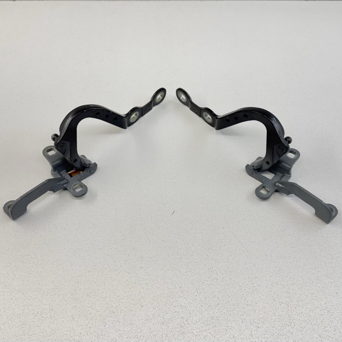 18-24 BMW G01 X3 Rear Trunk Tailgate Liftgate Hinge Pair Left & Right OEM