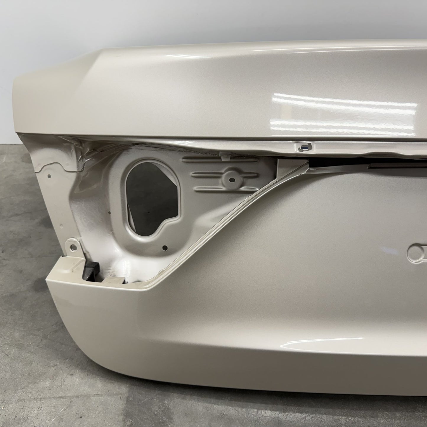 2013-2017 Lexus LS460 Rear Trunk Lid Shell Satin Cashmere Metallic OEM
