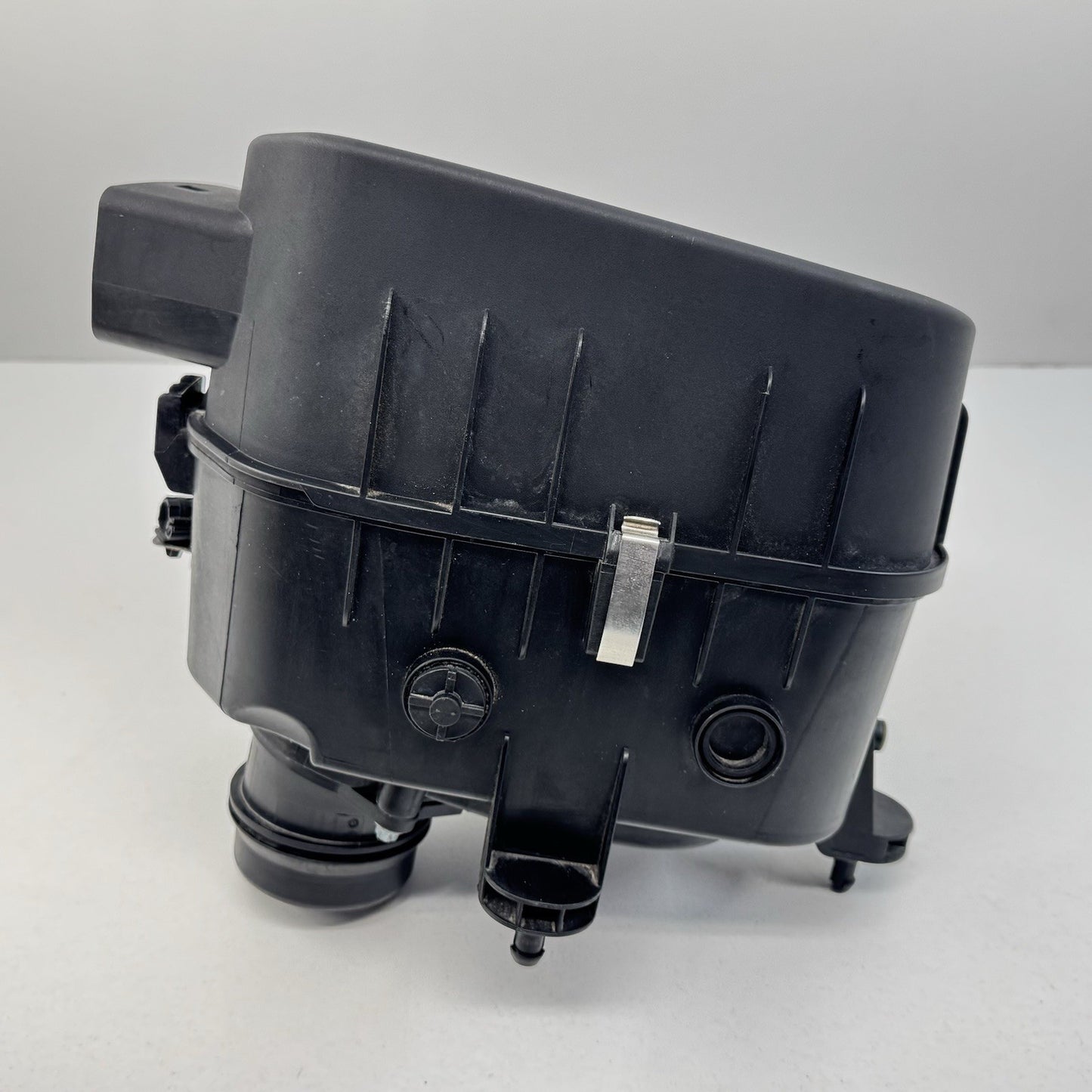14-24 Maserati Ghibli Left & Right Air Cleaner Box Air Intake Filter Box Set OEM