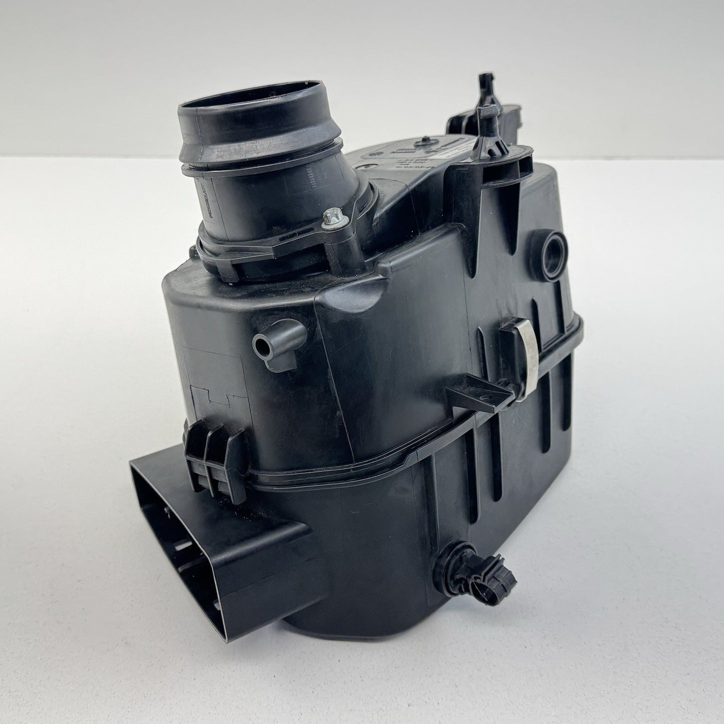14-24 Maserati Ghibli Left & Right Air Cleaner Box Air Intake Filter Box Set OEM
