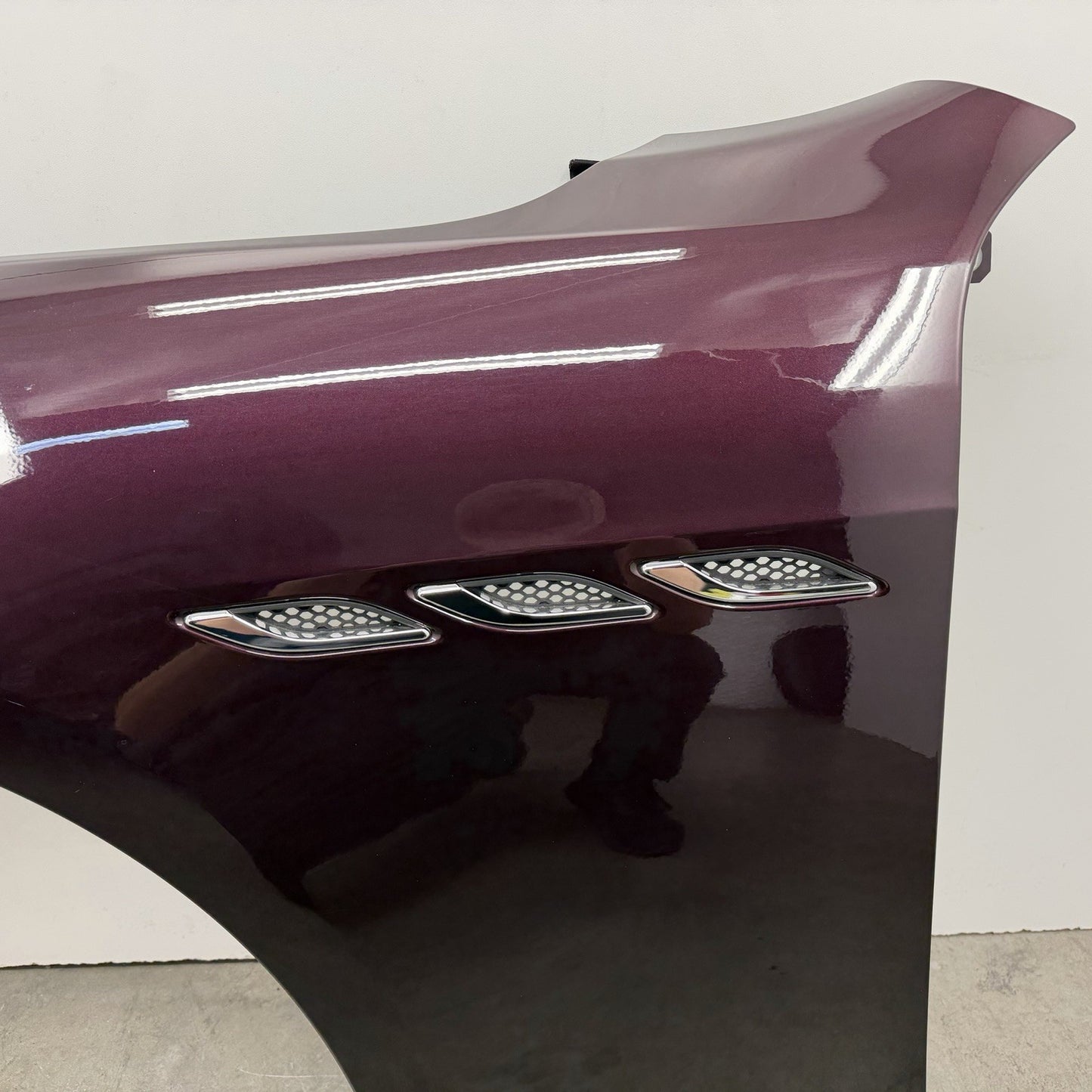 14-24 Maserati Ghibli Driver Left Front Fender Panel W/ Vents Rosso Folgore OEM