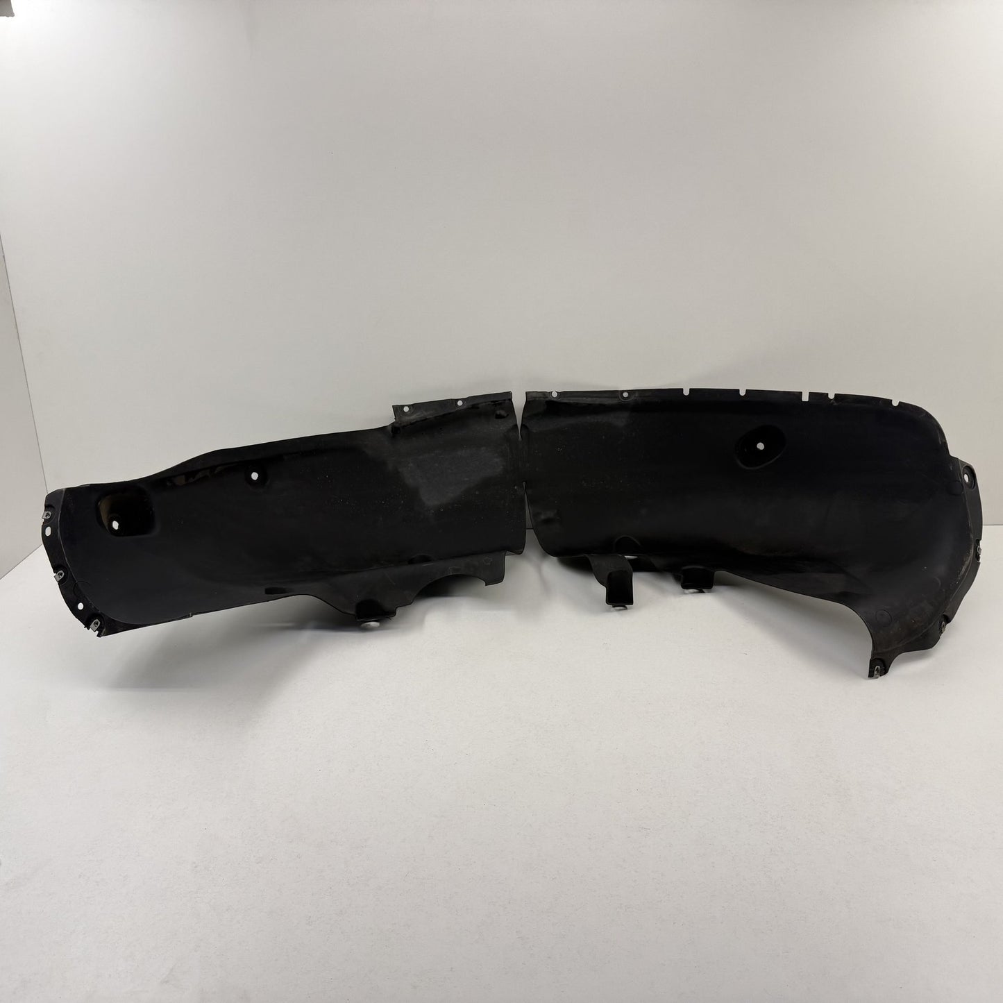 2022-2024 Rivian R1S Driver Left Rear Fender Liner Wheel Arch Splash Guard OEM