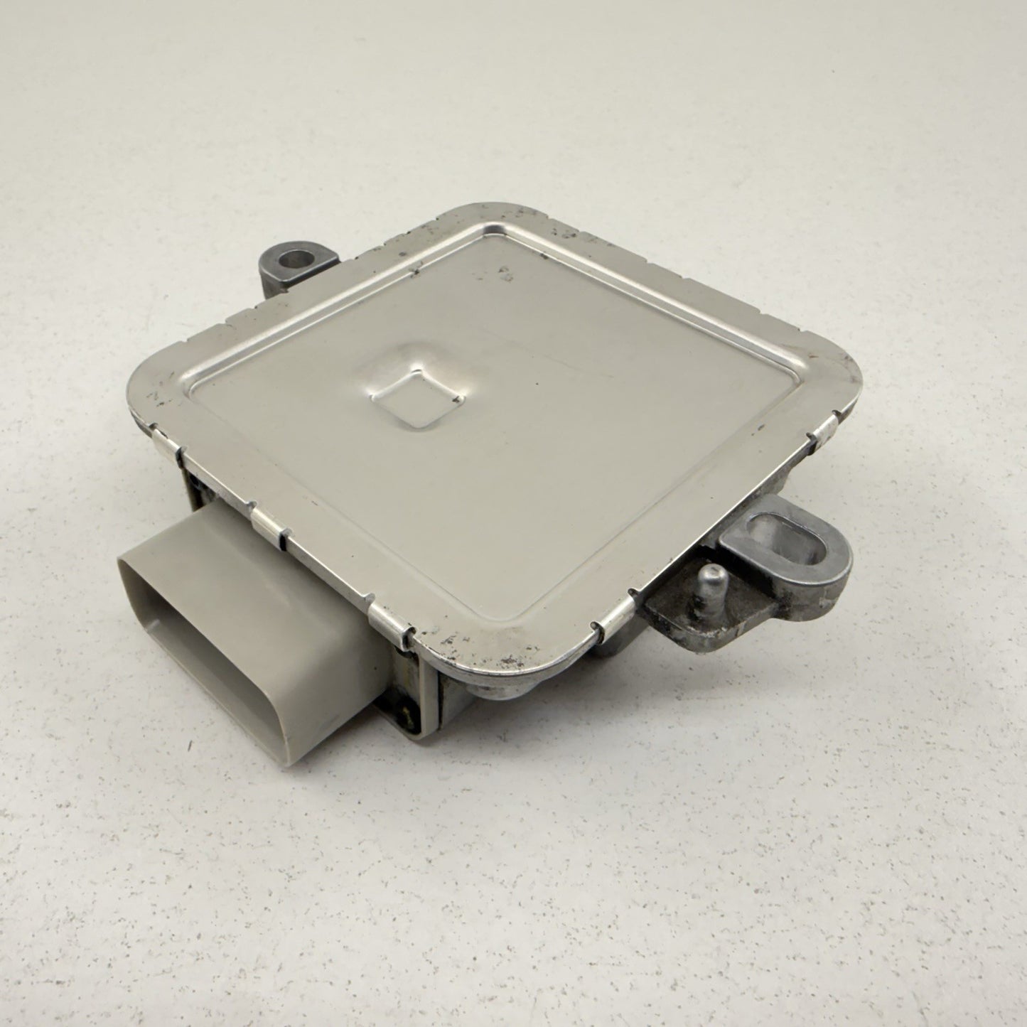 18-24 Chevrolet Camaro ZL1 SS Fuel Pump Control Module 23382215 OEM