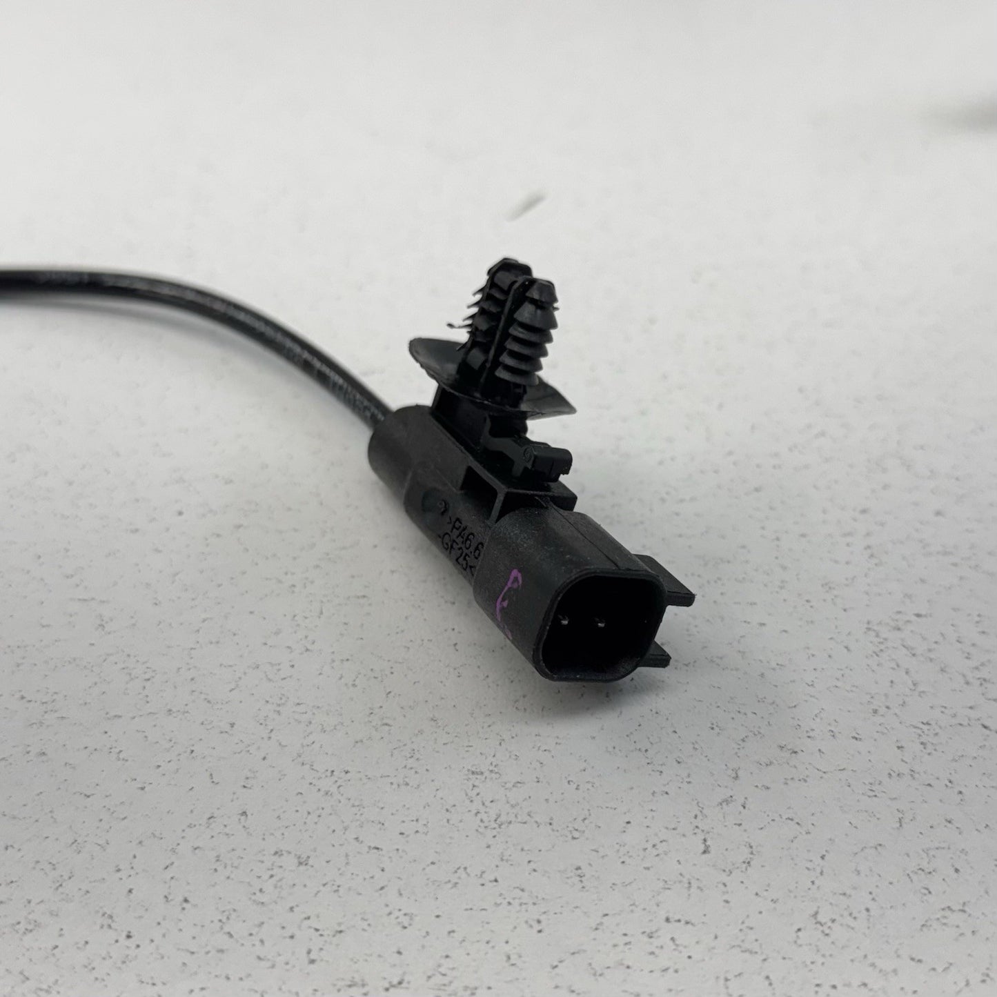 16-24 Chevrolet Camaro Rear ABS Wheel Speed Sensor Left Or Right 84256809 OEM