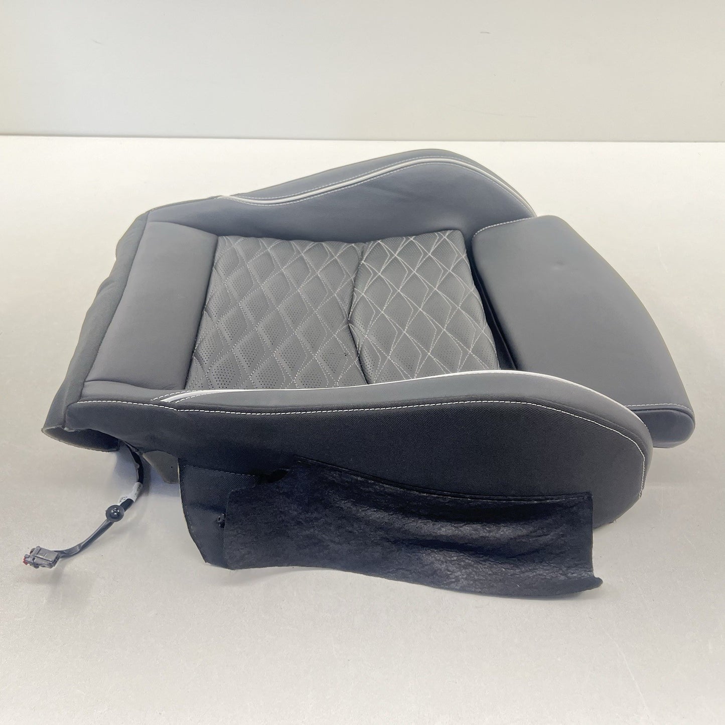 22-25 CADILLAC CT4 CT5 V BLACKWING DRIVER LEFT FRONT LOWER SEAT CUSHION OEM