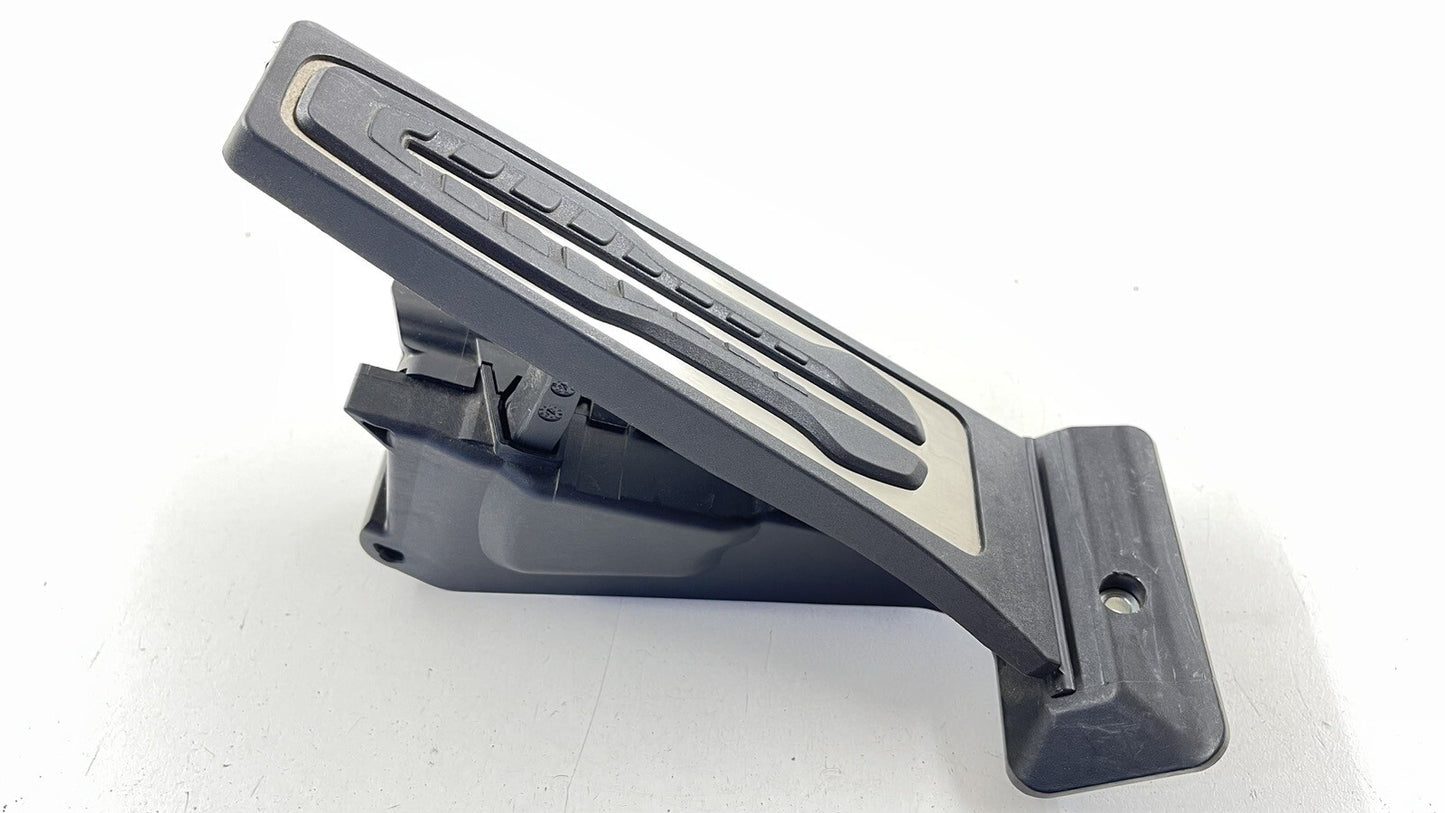 20-23 TOYOTA SUPRA GAS PEDAL THROTTLE ACCELERATOR 6871053 OEM