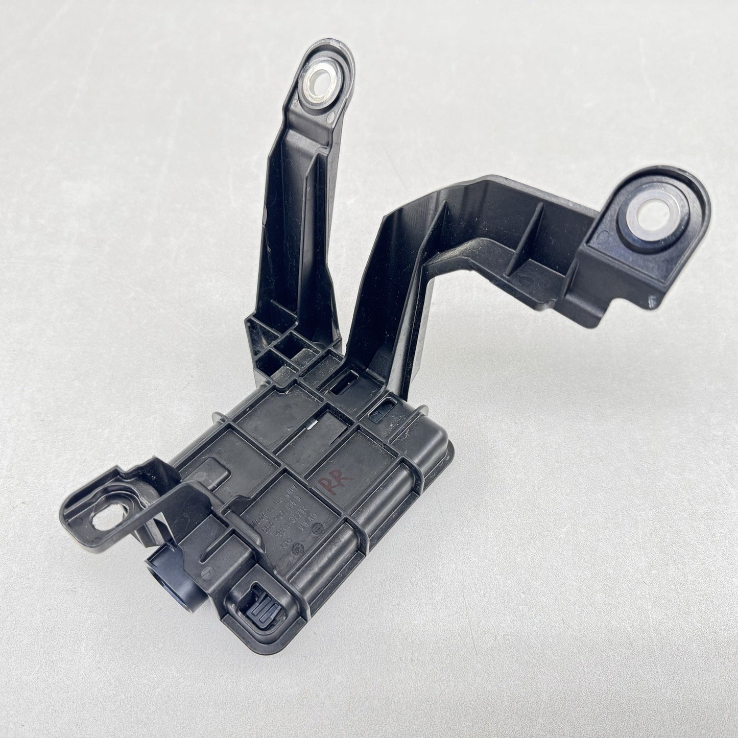 22-25 VOLKSWAGEN GOLF R MK8 RIGHT REAR BLIND SPOT SENSOR RADAR MONITOR OEM