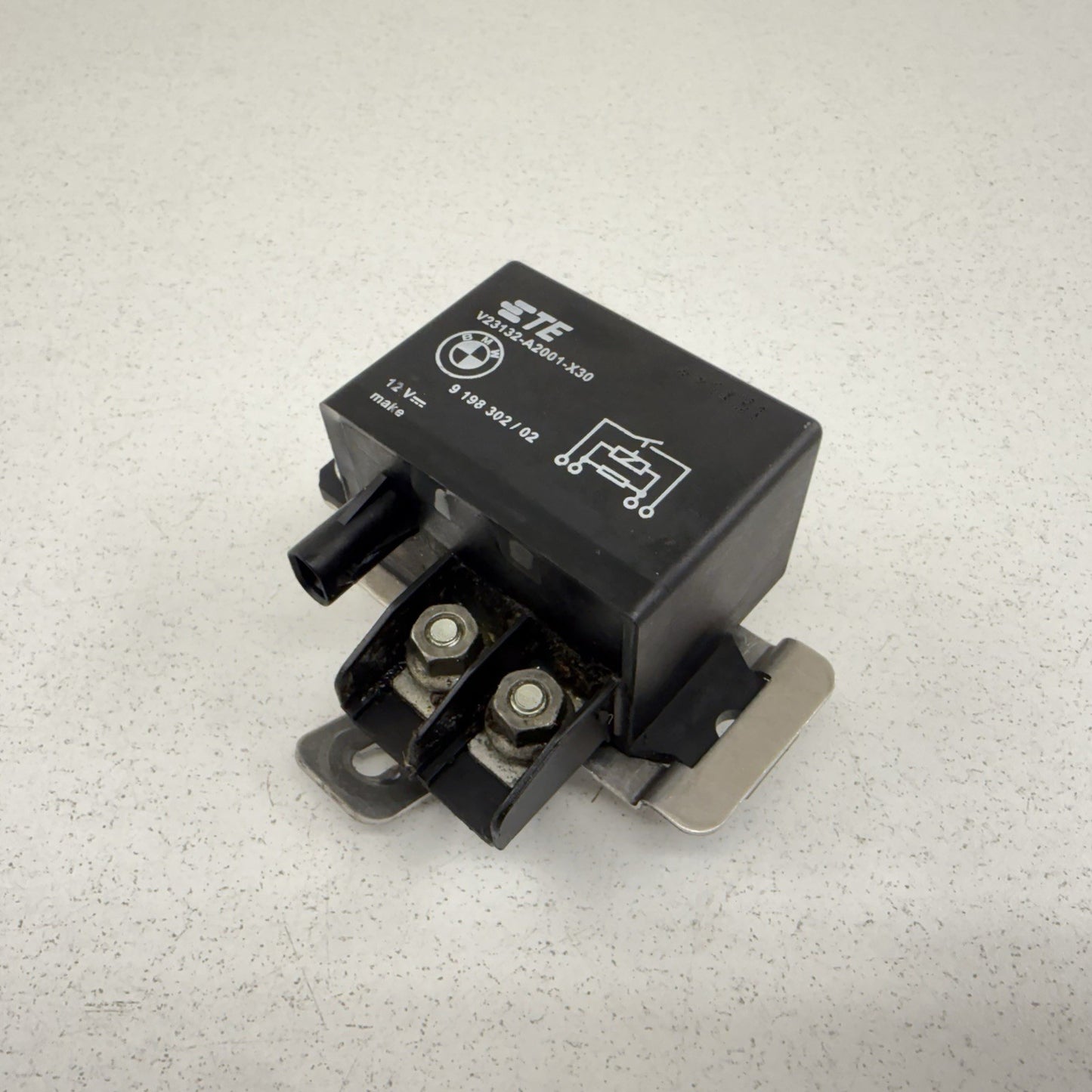 BMW F06 F10 F12 F13 F80 F82 F87 Multi Purpose Cooling Fan Relay Module OEM