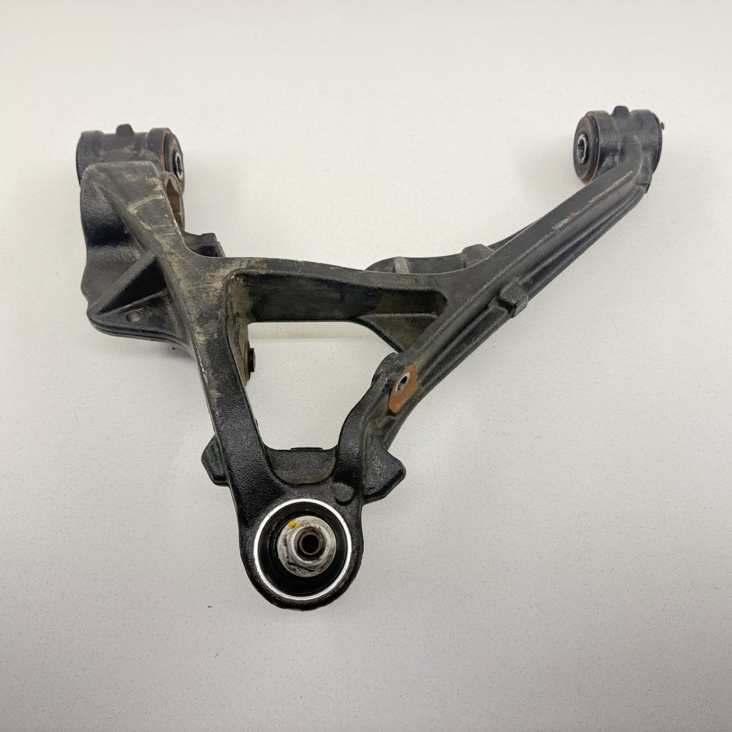 20-25 Silverado Sierra 2500 3500 Left Front Lower Control Arm 84735903 OEM