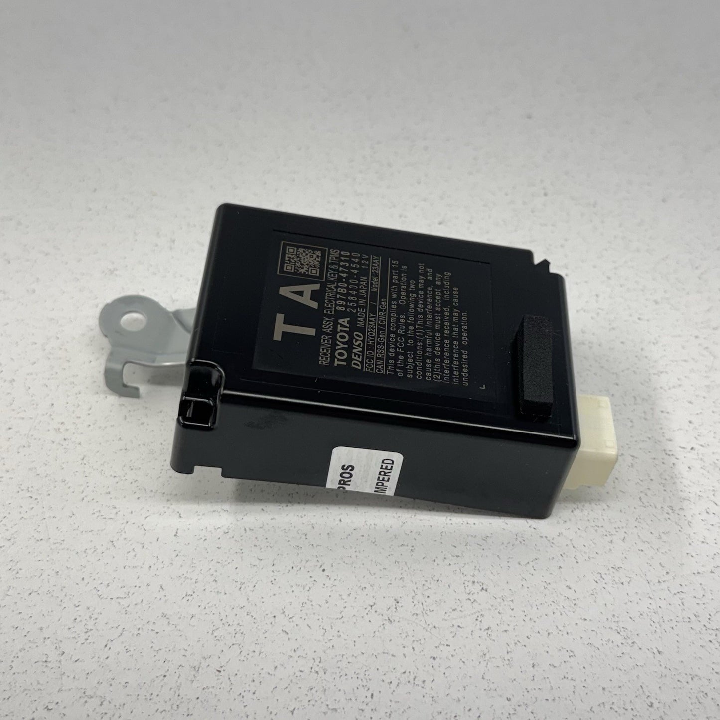 19-22 Toyota Prius Prime TPMS Sensor Tire Pressure Monitor Module Receiver OEM