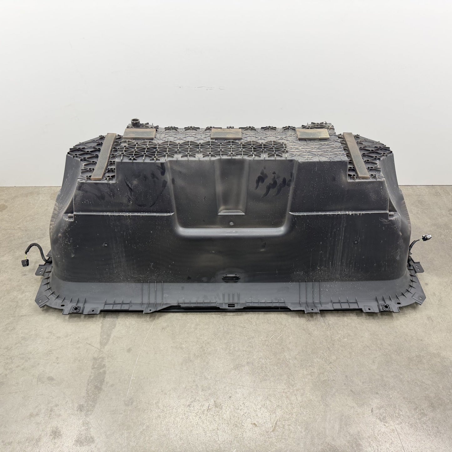 2022-2024 Rivian R1S R1T Front Trunk Frunk Storage Compartment PT00013136-K OEM