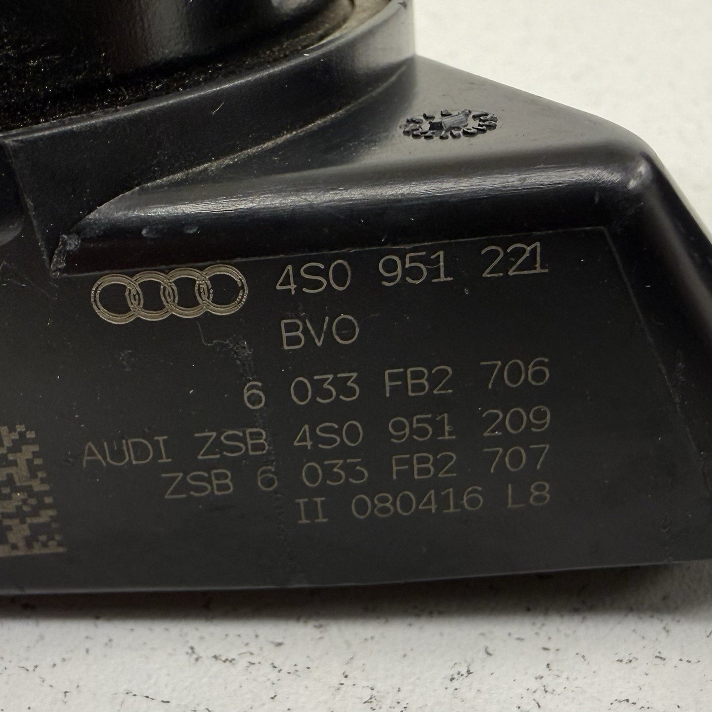 17-23 Audi R8 Low High Note Pitch Tone Horn Siren Alarm Signal Pair OEM