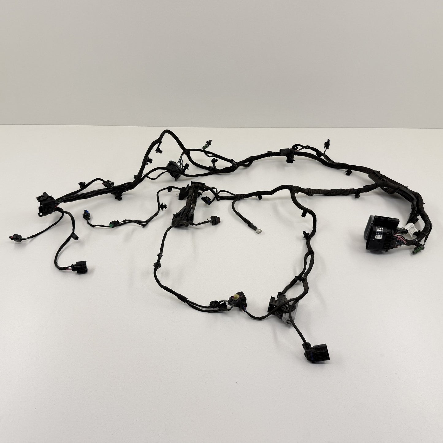 2022-2024 Rivian R1S Right Front Bay Wiring Harness PT00417188-C OEM