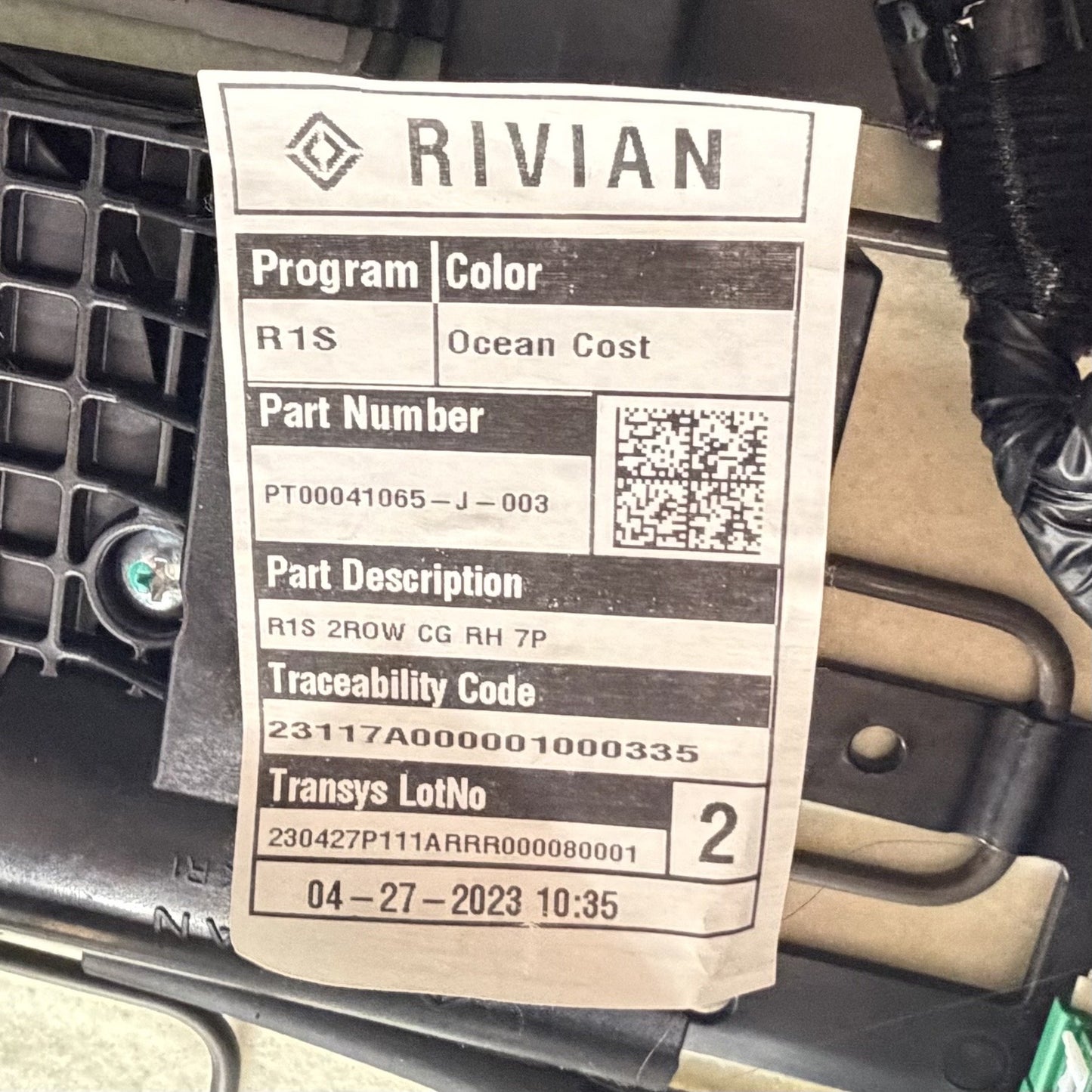 2022-2024 Rivian R1S Right Rear 2nd Second Row 40 Split Seat Ocean Coast OEM