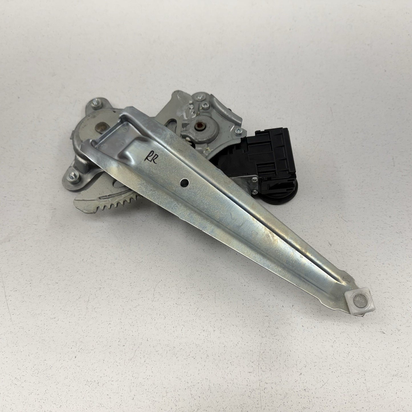 21-26 Lexus IS300 IS350 IS500 Right Rear Door Glass Window Regulator Motor OEM