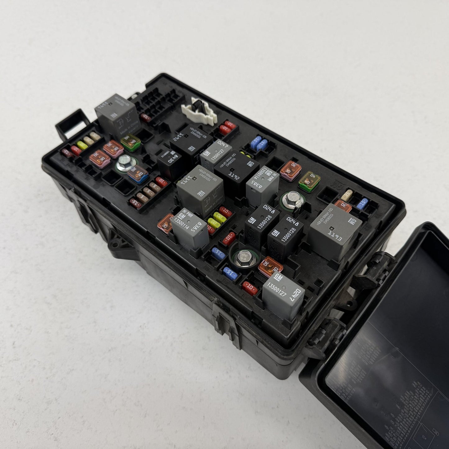 2012-2015 Chevrolet Camaro SS Engine Bay Fuse Relay Junction Box 22760635 OEM