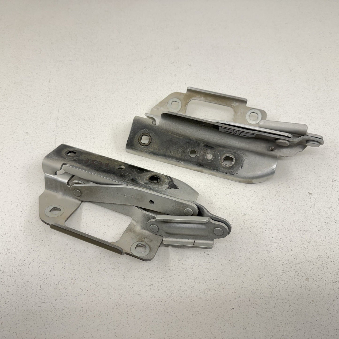 10-15 Chevy Camaro Front Hood Hinge Pair Left & Right OEM