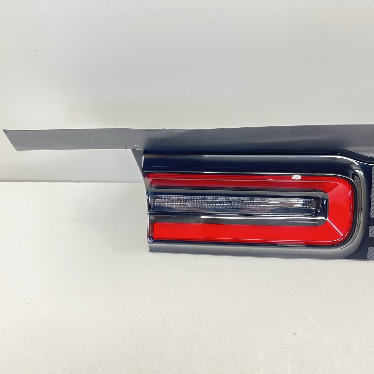 15-23 Dodge Challenger Rear Center LED Taillight Tail Light Lamp 68419751AA OEM