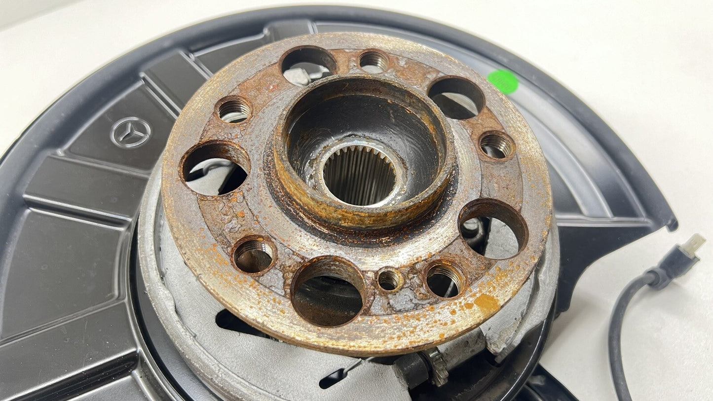 12-18 MERCEDES BENZ CLS550 W218 RIGHT REAR SPINDLE KNUCKLE HUB BEARING OEM