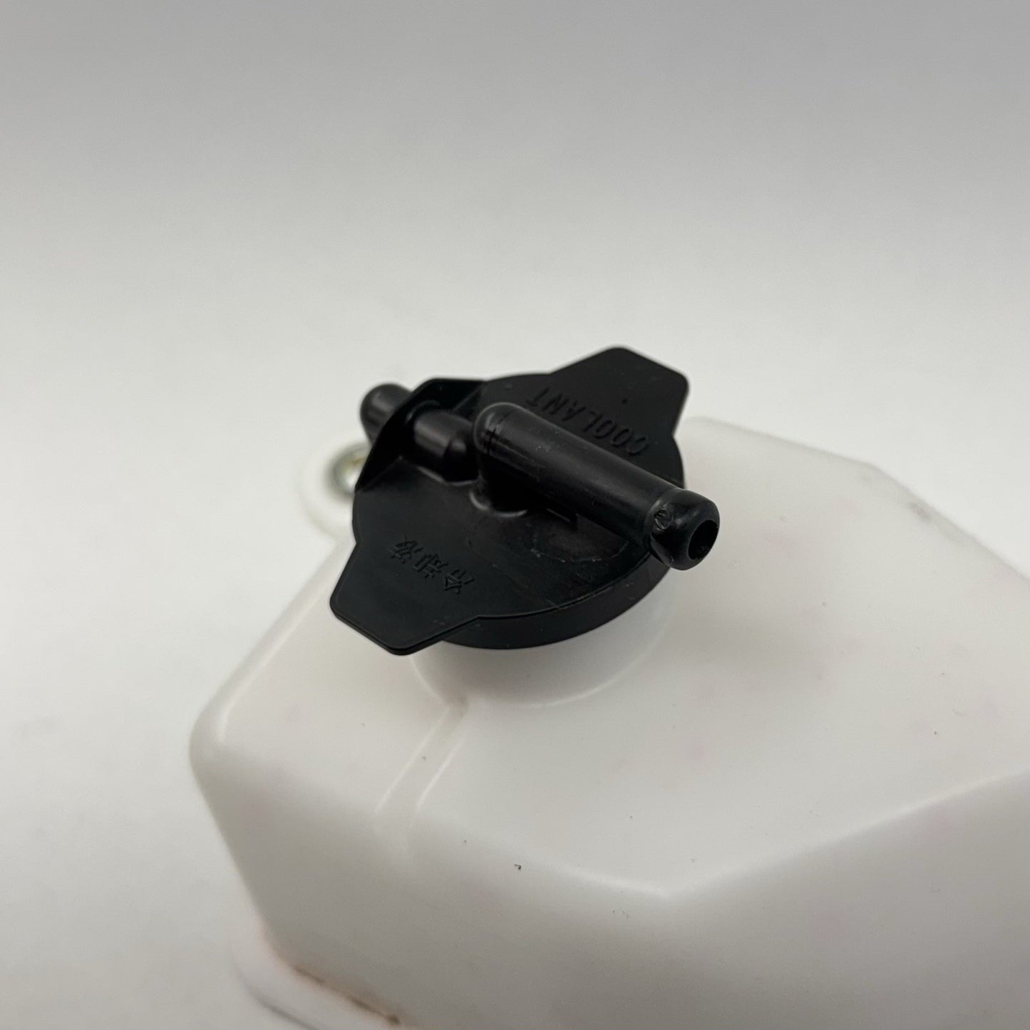 25-26 Toyota Camry Coolant Reservoir Expansion Tank 16470-F0010 OEM