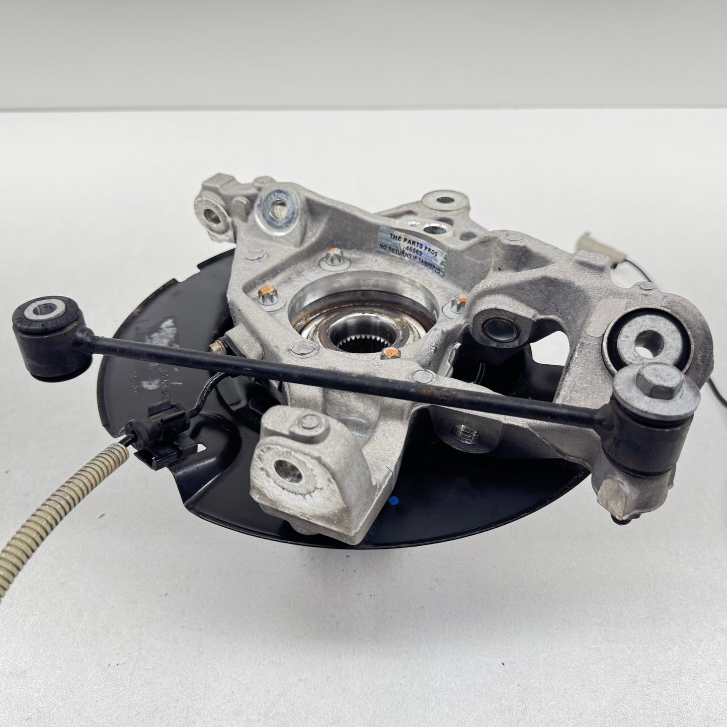 18-23 DODGE CHALLENGER WIDEBODY DRIVER LEFT REAR SPINDLE KNUCKLE HUB BEARING OEM