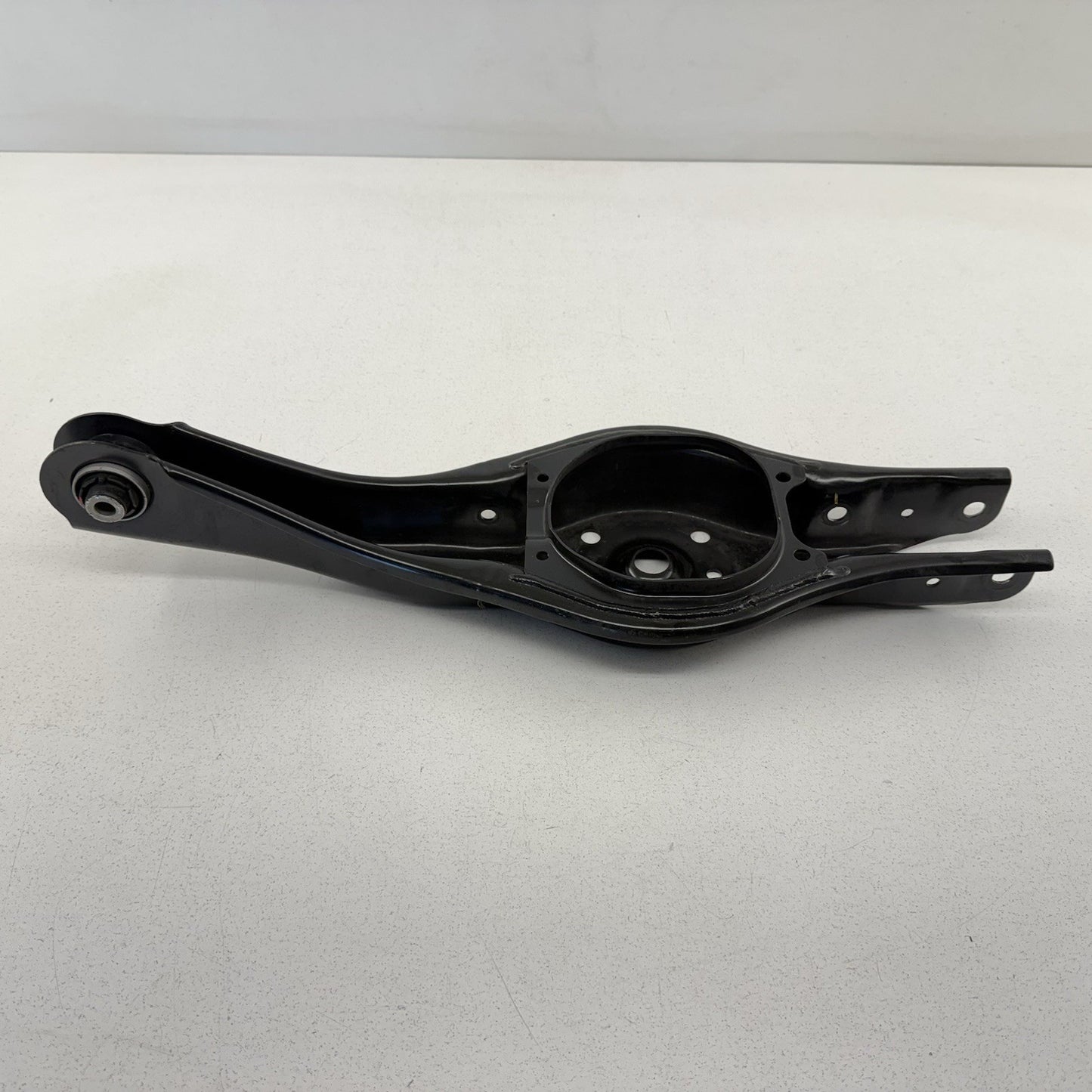 22-26 Hyundai Elantra N Driver Left Rear Suspension Control Arm Set OEM