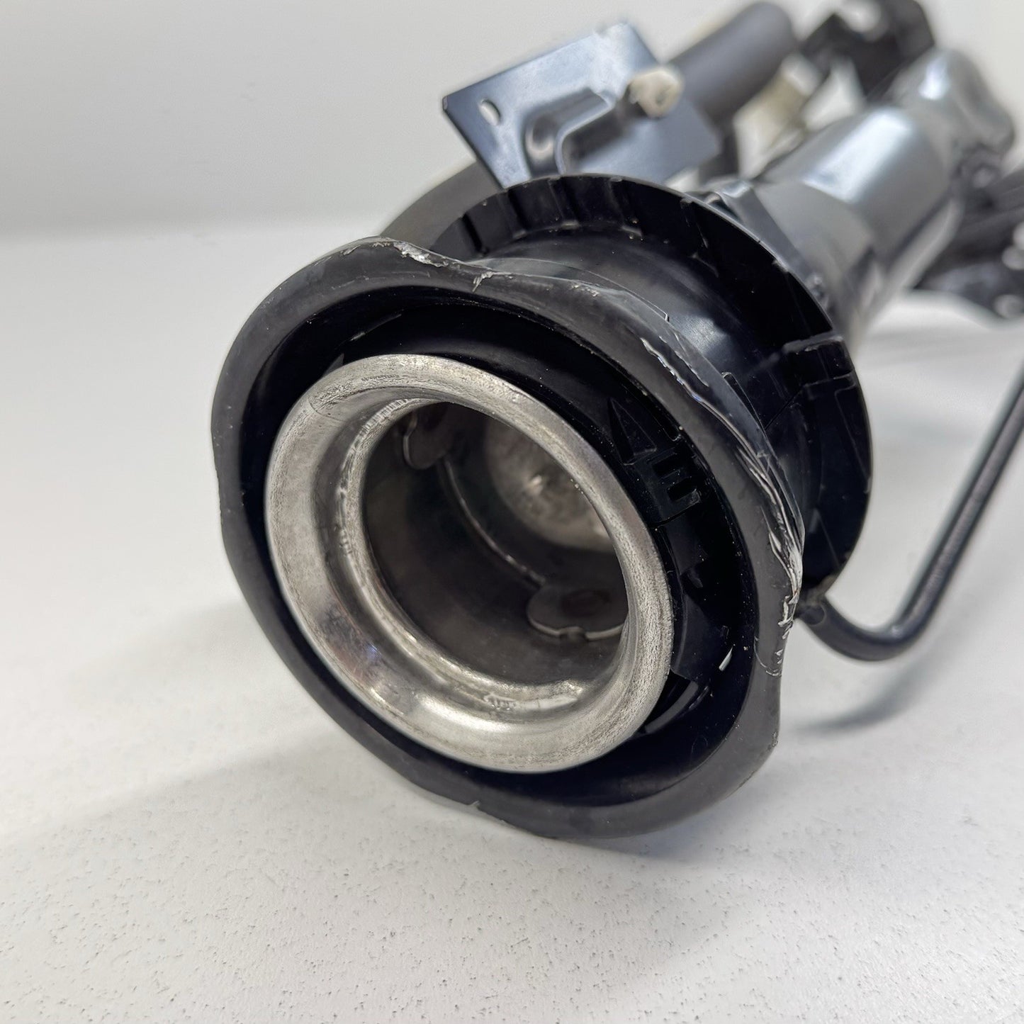 13-20 Subaru BRZ 86 FR-S Gas Tank Fuel Filler Neck Tube Pipe 42075CA050 OEM
