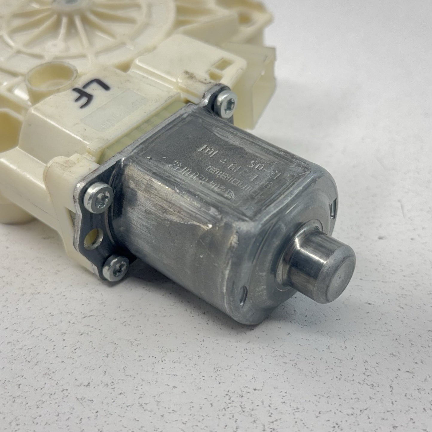 10-16 Mercedes W212 E350 Driver Left Front Door Window Regulator Motor OEM