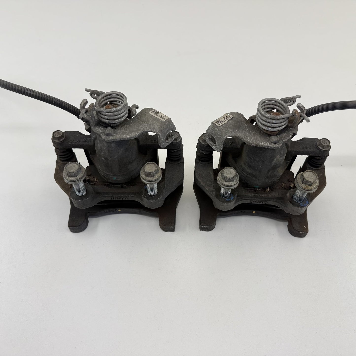 2015-2023 Ford Mustang GT Rear Brake Caliper Pair Left &amp; Right OEM