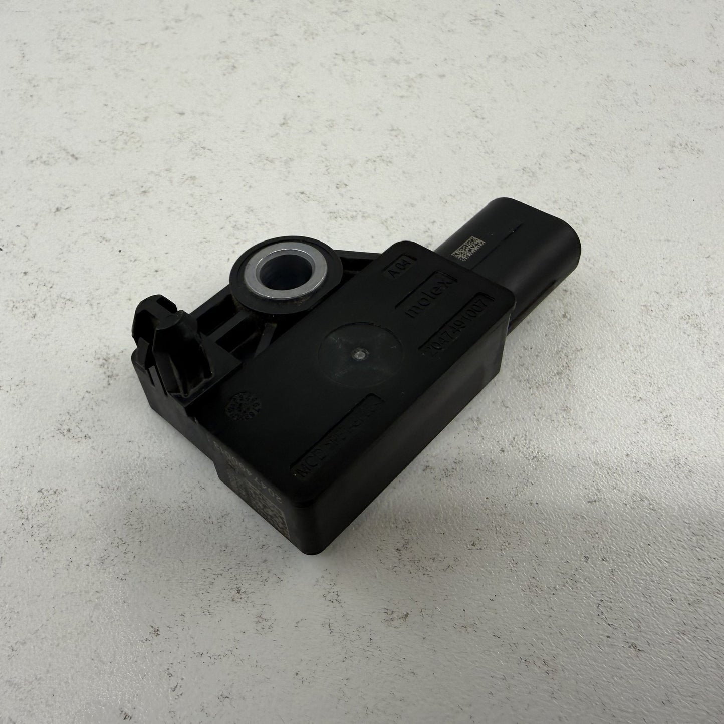 2022-2024 Rivian R1S R1T Acceleration Vibration Sensor 2047491007 OEM
