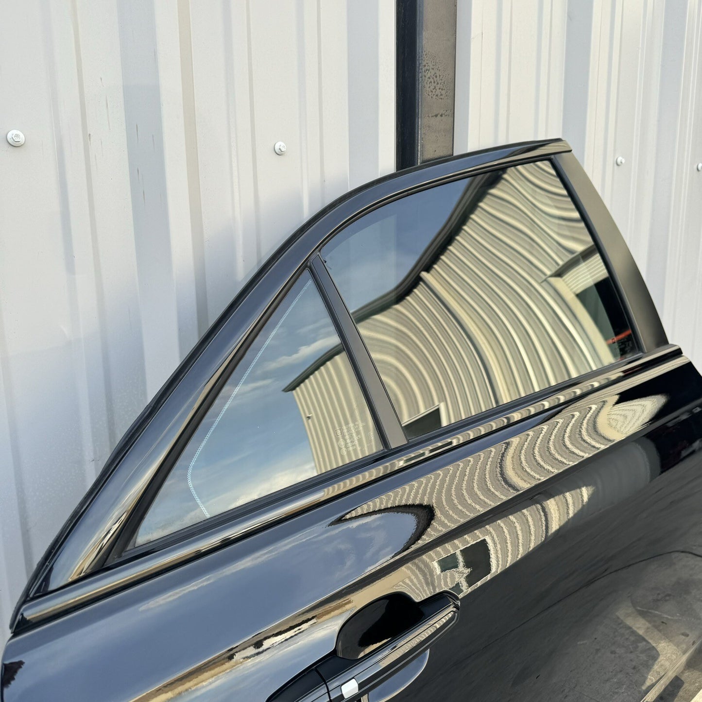 22-24 CADILLAC CT4 V BLACKWING PASSENGER RIGHT REAR DOOR COMPLETE BLACK OEM