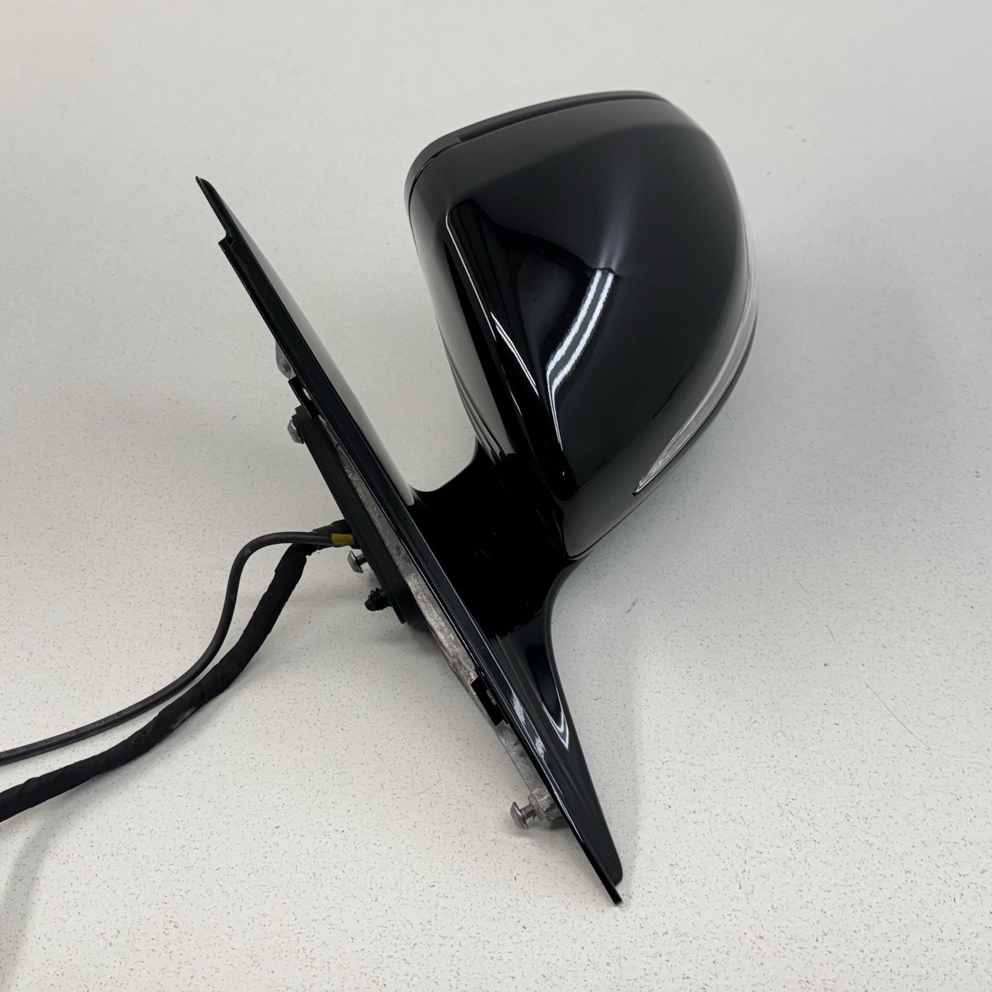 14-17 Mercedes S550 W222 Left Door Mirror Side View W/ Blind Spot & Camera OEM