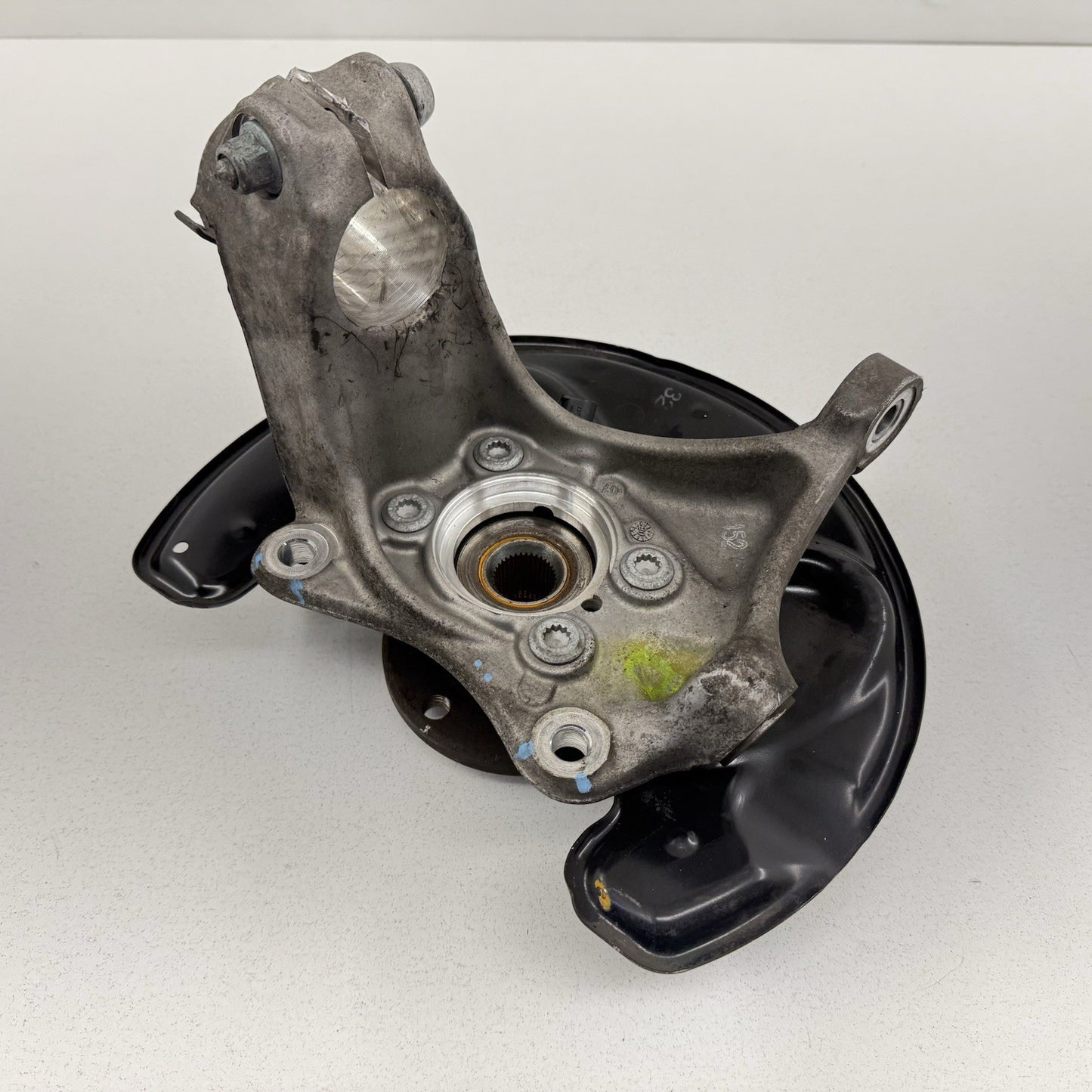 08-15 Audi TT Passenger Right Front Wheel Spindle Knuckle Hub Bearing OEM