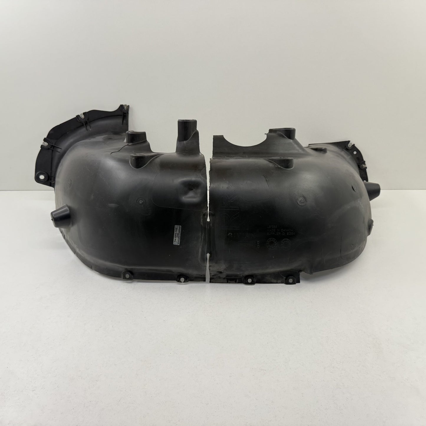 2022-2024 Rivian R1S Right Rear Fender Liner Wheel Arch Splash Guard OEM
