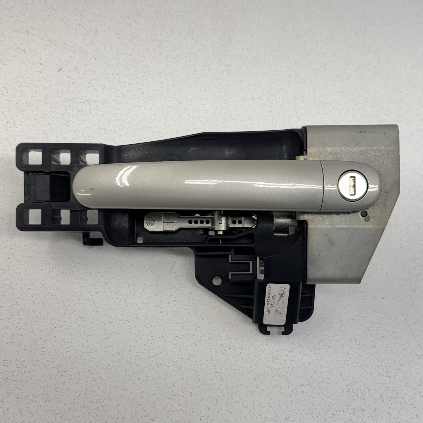 08-15 Audi TT Driver Left Exterior Door Handle Assembly Ice Silver OEM