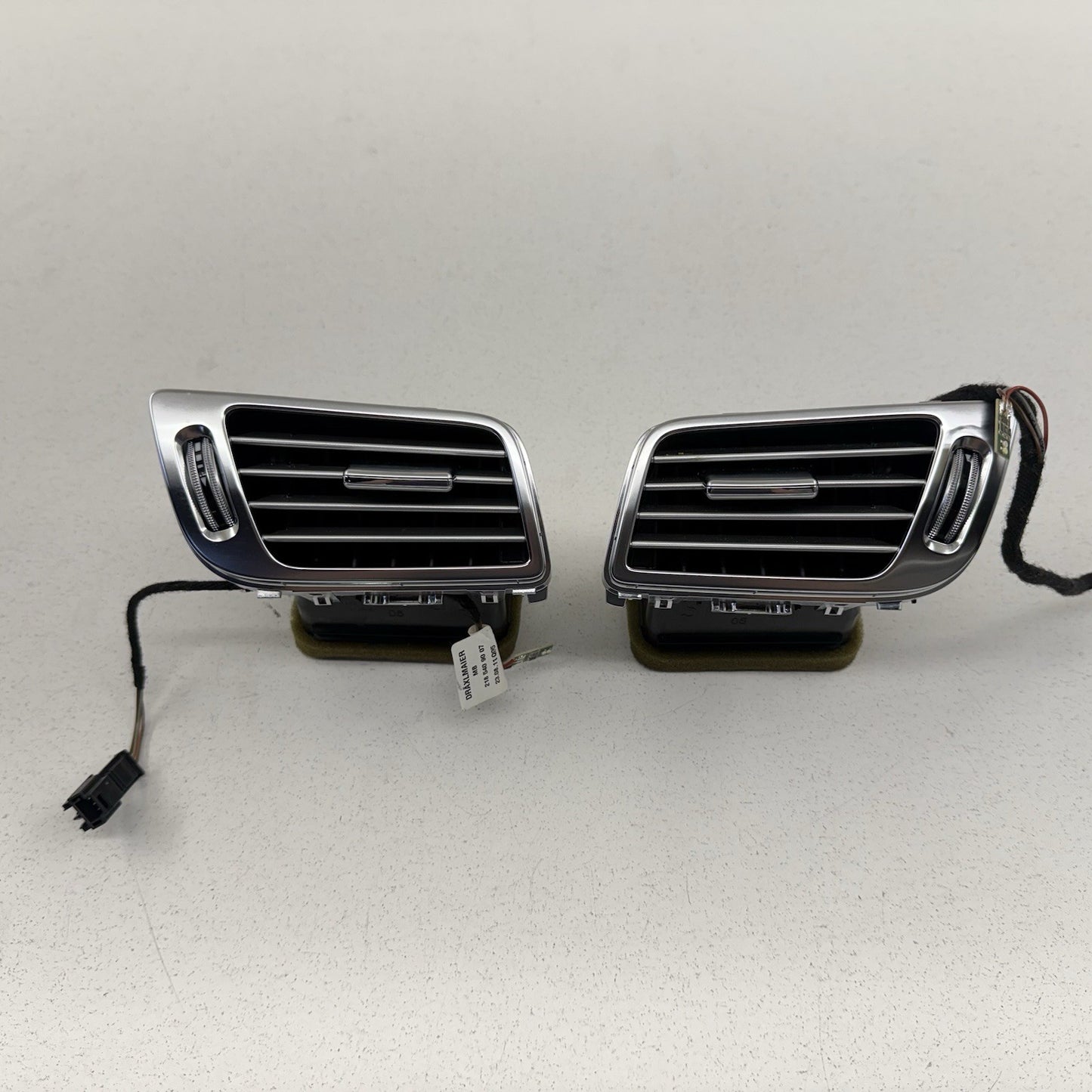 12-18 Mercedes W218 CLS550 Dashboard Dash A/C Air Vent Grill Trim Set OEM