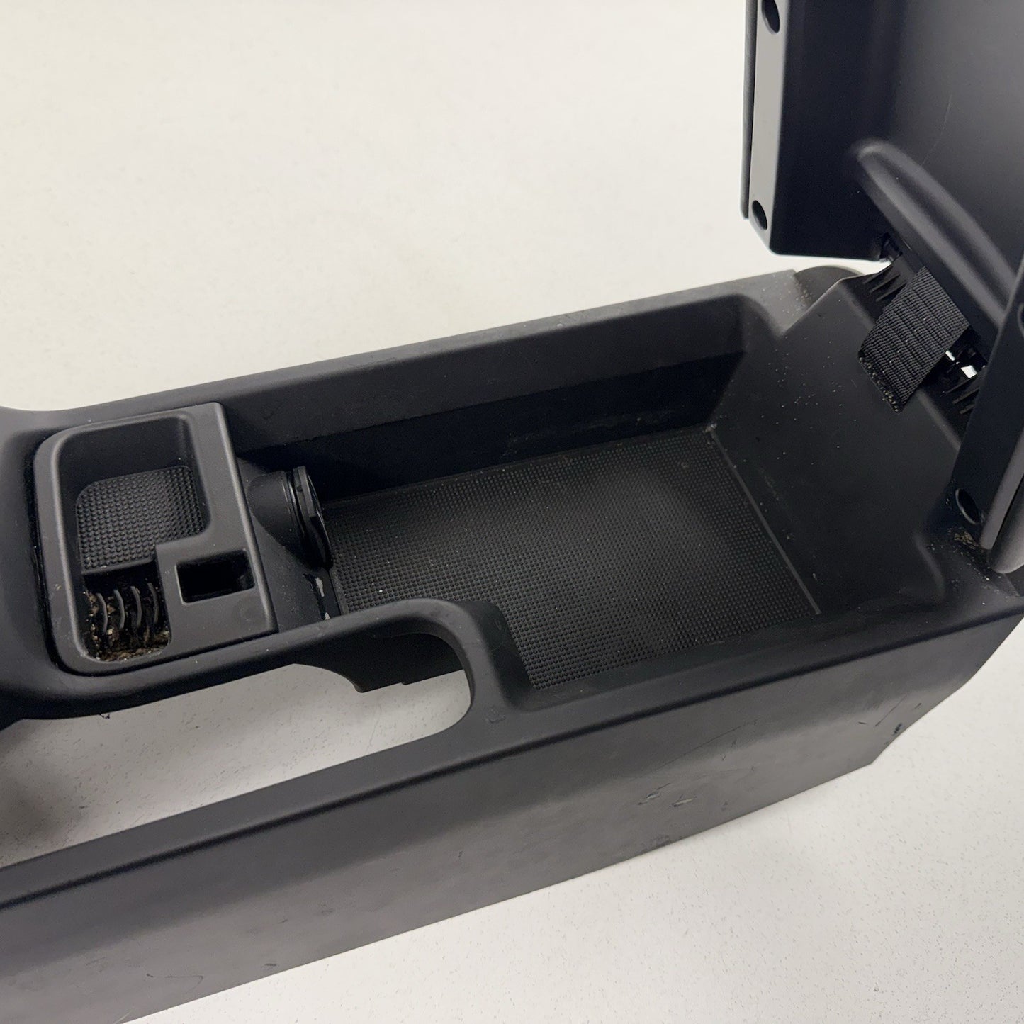 05-12 Porsche 911 997 Carrera Cabriolet Center Console Arm Rest Storage OEM